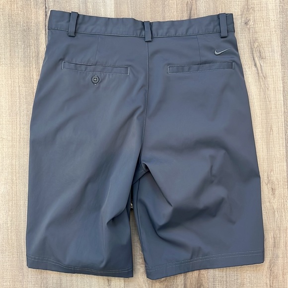 Nike Golf Men's Tour Performance Gray Shorts - Picture 3 of 3